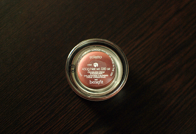 Benefit - Creaseless Cream Shadow Liner - Stiletto