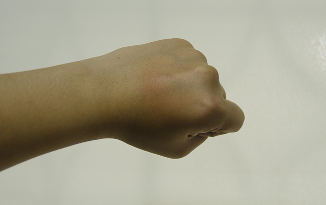 Chanel - Frivole - Swatch