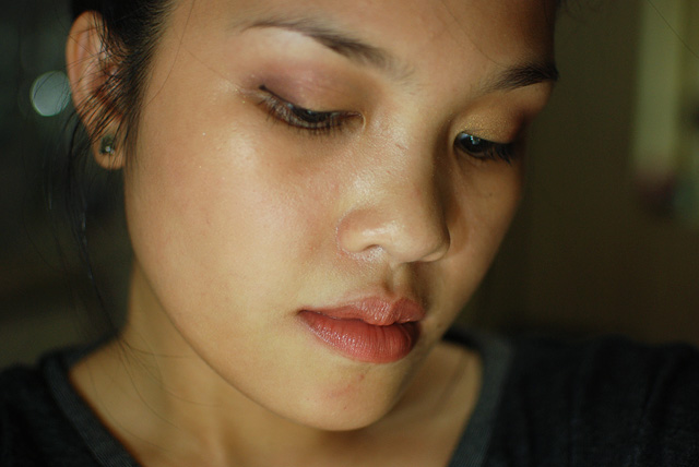 FOTD - Aubergine Gold Cheeks