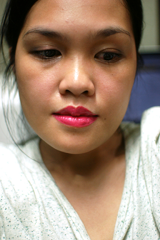 Illamasqua Lipgloss - Frenzy - Lip Swatch