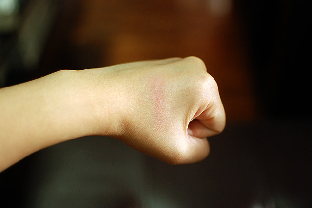 Tarte Amazonian Clay 12-Hour Blush - Exposed - Swatch