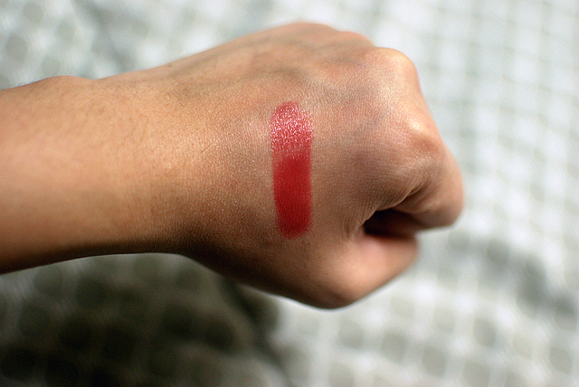 YSL - Rouge Volupte Shine - Rose in Tension - Swatch