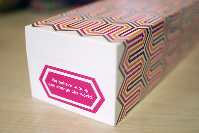 bareMinerals x Jonathan Adler - LE Set - Outside