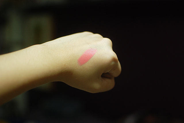 MAC Archie's Girls - Betty Bright - Swatch