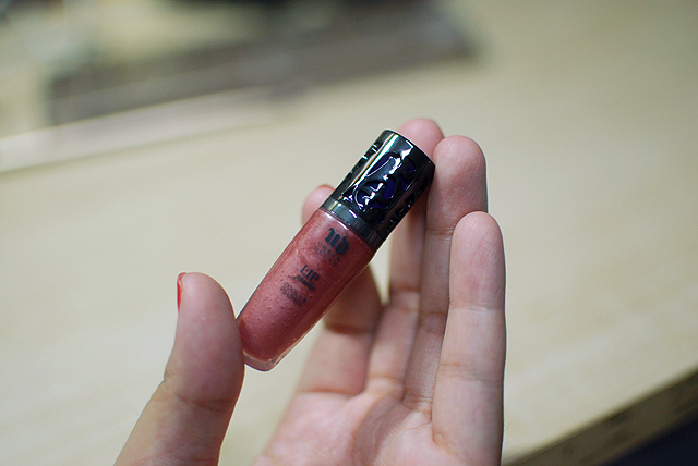 Urban Decay - Naked 2 - Lip Junkie Naked Packaging