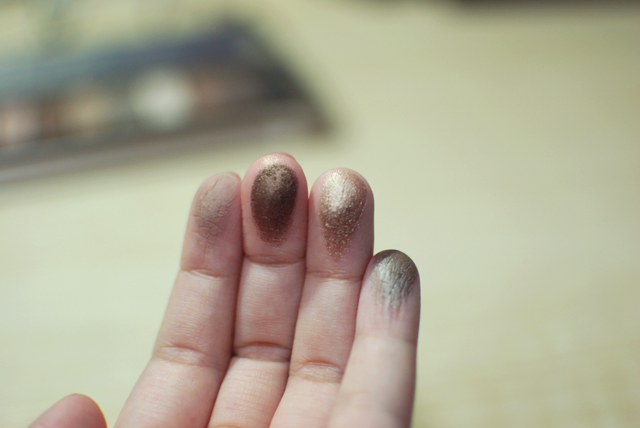 Urban Decay - Naked 2 - Swatches 2