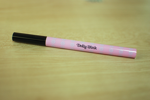 Dolly Wink Liquid Eyeliner - Black - Tube