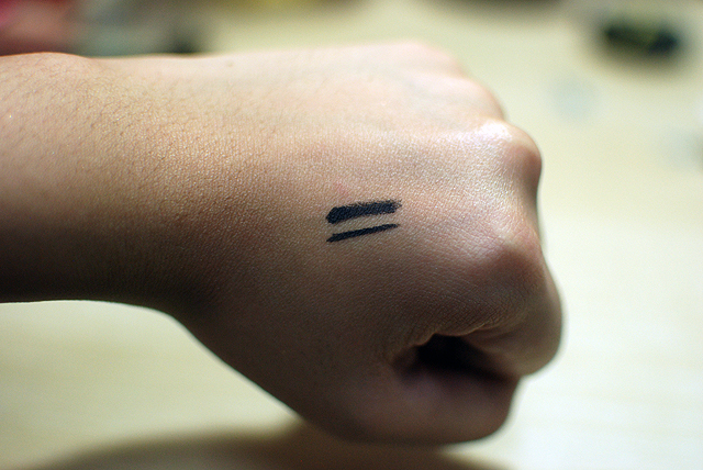 KATE - Matte Black Eyeliner - Swatch