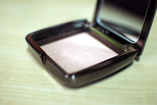 Hourglass - Ambient Lighting Powder - Mood Light