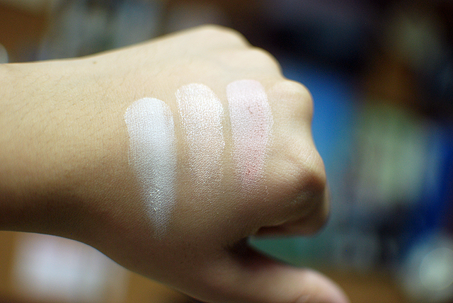 Hourglass Ambient Lighting Powders - Swatches