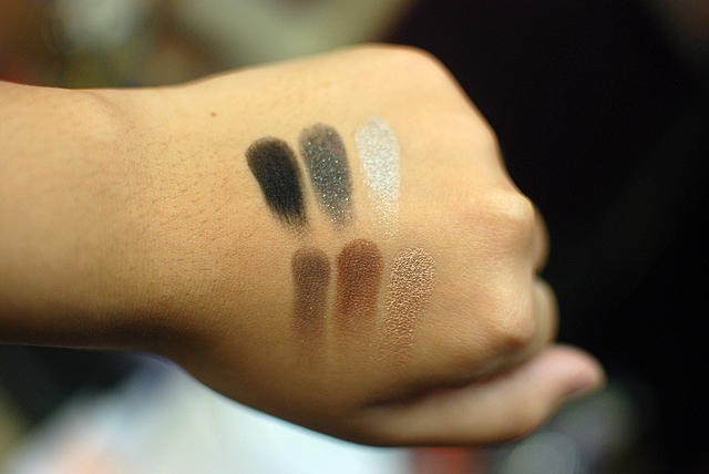 Le Metier de Beaute - Melange - 01 Swatches