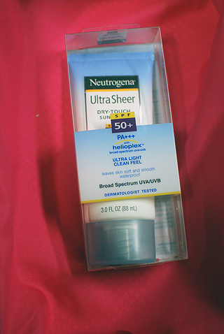May BDJ Box - 2013 - Neutrogena Ultra Sheer Dry-touch Sunscreen