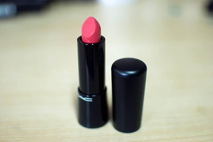 MAC Mineralize Lipstick - Elegant Accent - Bullet