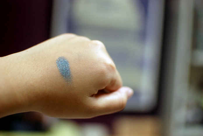 Addiction - Eyeshadow - Deep Forest - Swatch