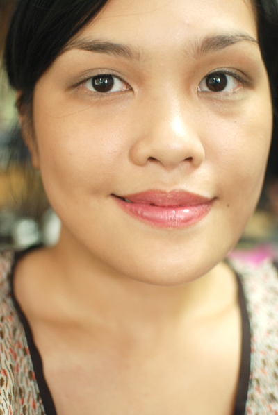 Ahava Light Foundation - Sand - Face