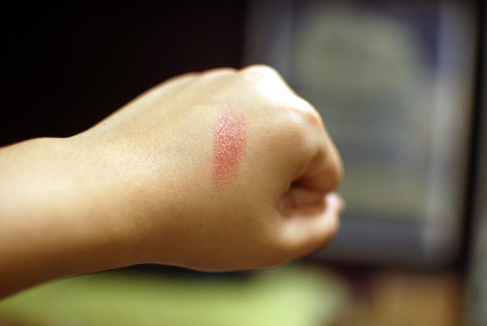 Revlon - Iconic - Swatch