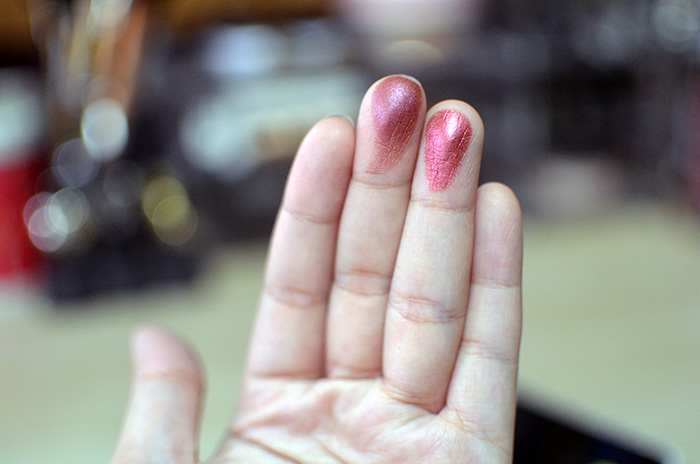 Stylenanda 3CE - One Color Eyeshadow - Saturn - Finger Swatches