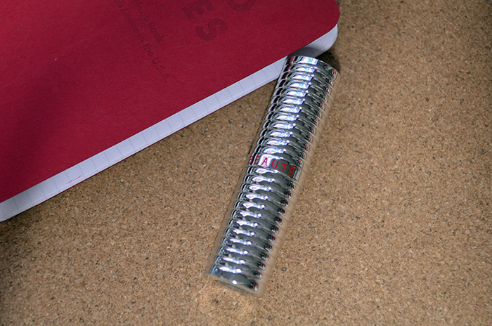 Le Metier de Beaute Hydra-Creme Lipstick in Cashmere - TUbe