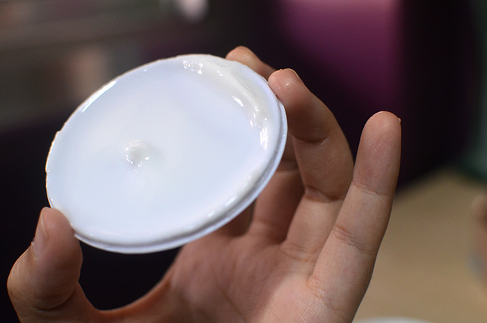 Mizon Rejuvenating Starfish Cream - Lid