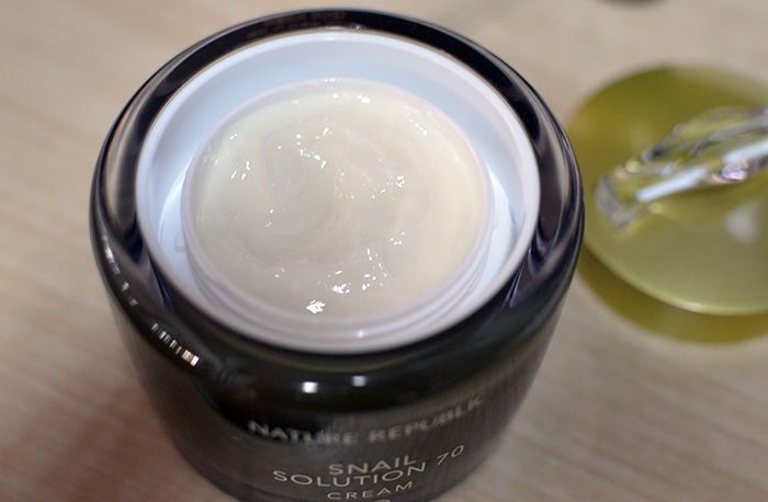 Nature Republic Snail Solution Cream - Open