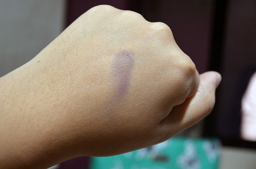 MAC - Stormy Pink - Swatch