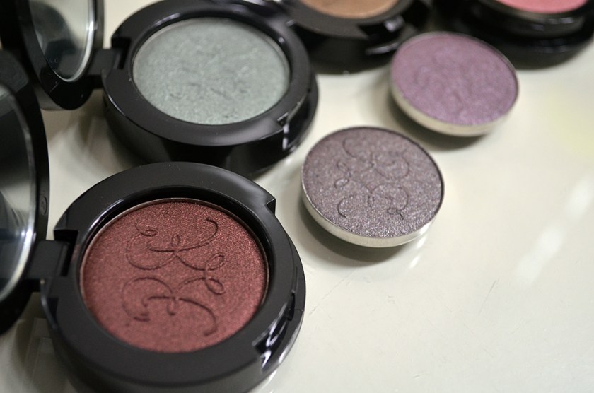 Rouge Bunny Rouge - Long-Lasting Eyeshadows - Pans 3