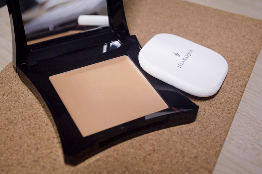 Illamasqua cream Foundation 1