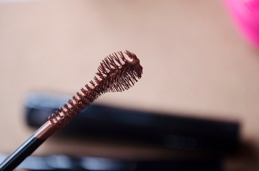 Maybelline Fashion Brow 24H Coloring Mascara - Brush - 3 Rusty Brown