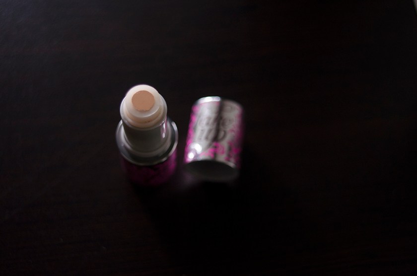 Benefit Fake Up Concealer
