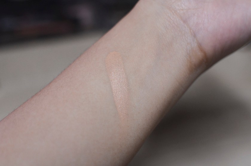 Kjaer Weis Cream Foundation - Just Sheer - Swatch