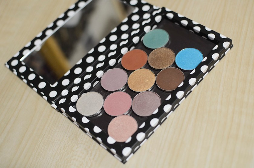 Makeup Geek Eyeshadows - Rockstar, Cinderella, Cupcake, Unexpected, Twilight, Bleached Blonde, Cocoa Bear, Mocha, Pretentious, Sea Mist, Poolside