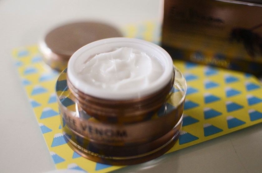Dermal Bee Venom Relaxing Cream - Open