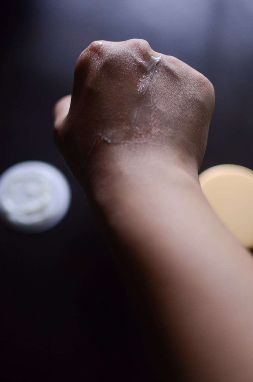 isoi Bulgarian Rose Intensive Energizing Cream - Swatch