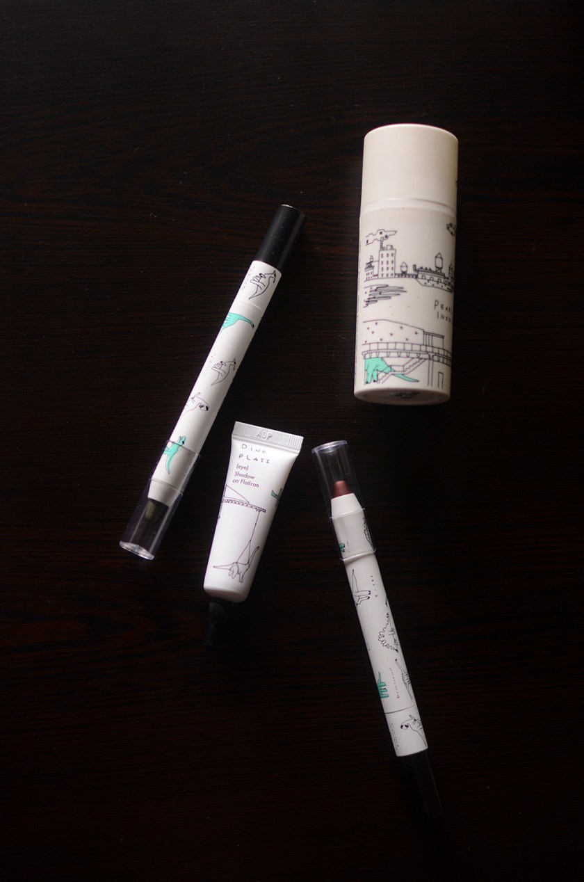 Too Cool for School - Dinoplatz - Eye Krrrayon, eye Shadow on Flatiron, Pearl Bay Invasion