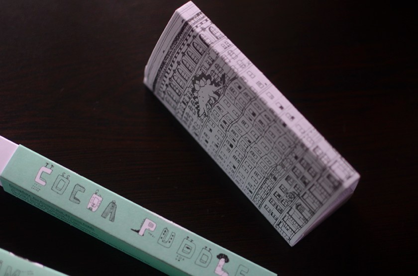 Too Cool for School - Dinoplatz - eye Shadow on Flatiron - Box