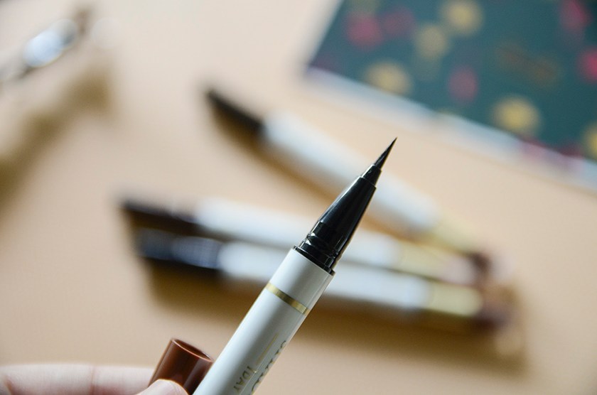 K-Palette Essence in ShadowLiner-Tip1