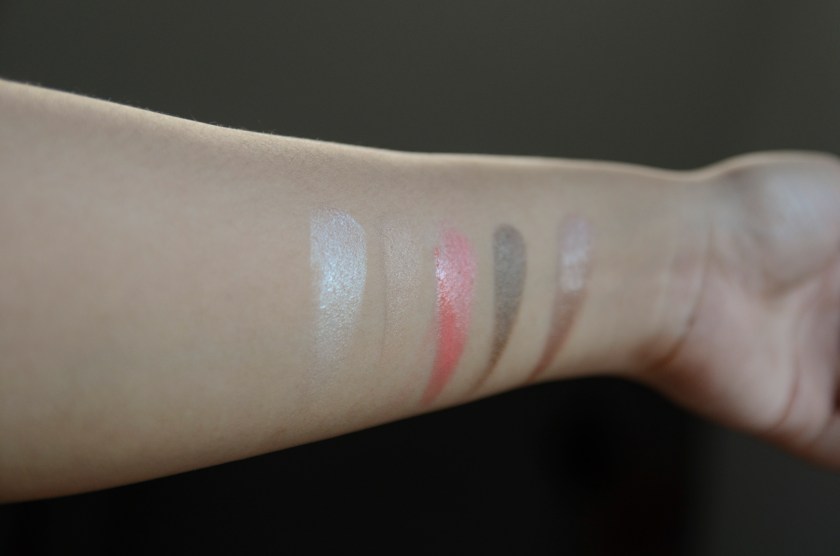 RMS Beauty - Glowing Gift Set Burriti Bronzer - Swatches - Living Luminizer, Uncover Up 22, Smile Lip2Cheek, Seduce Eye Polish, Burriti Bronzer - Tilted